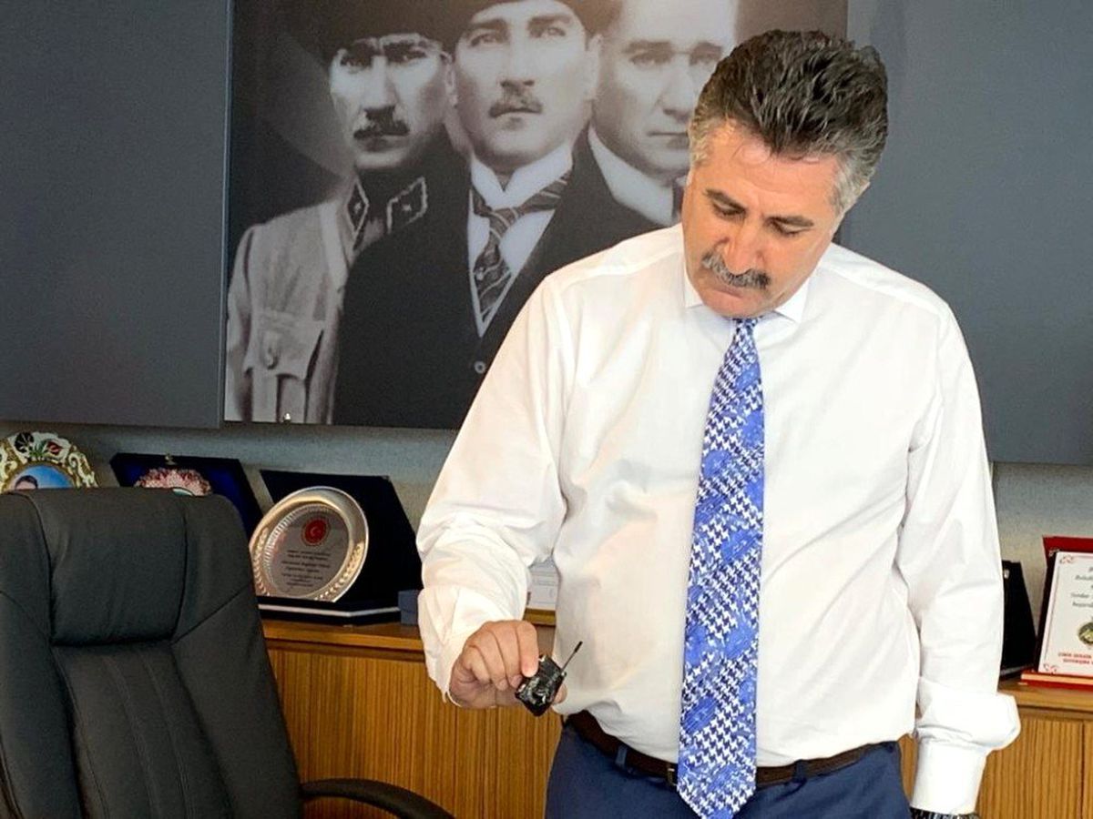 Bayraklı Belediye Başkanı\'nın odasında dinleme cihazı bulundu