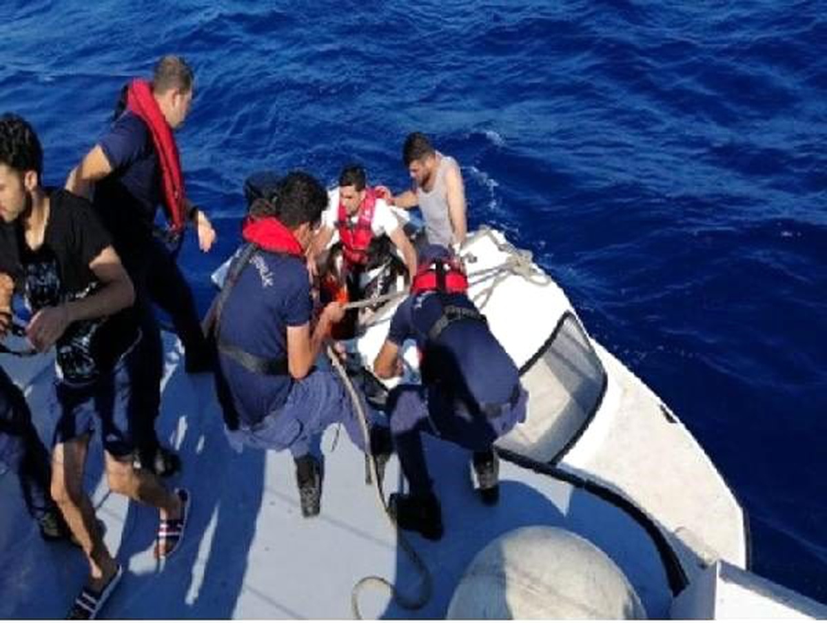 Bodrum açıklarında 60 kaçak göçmen yakalandı