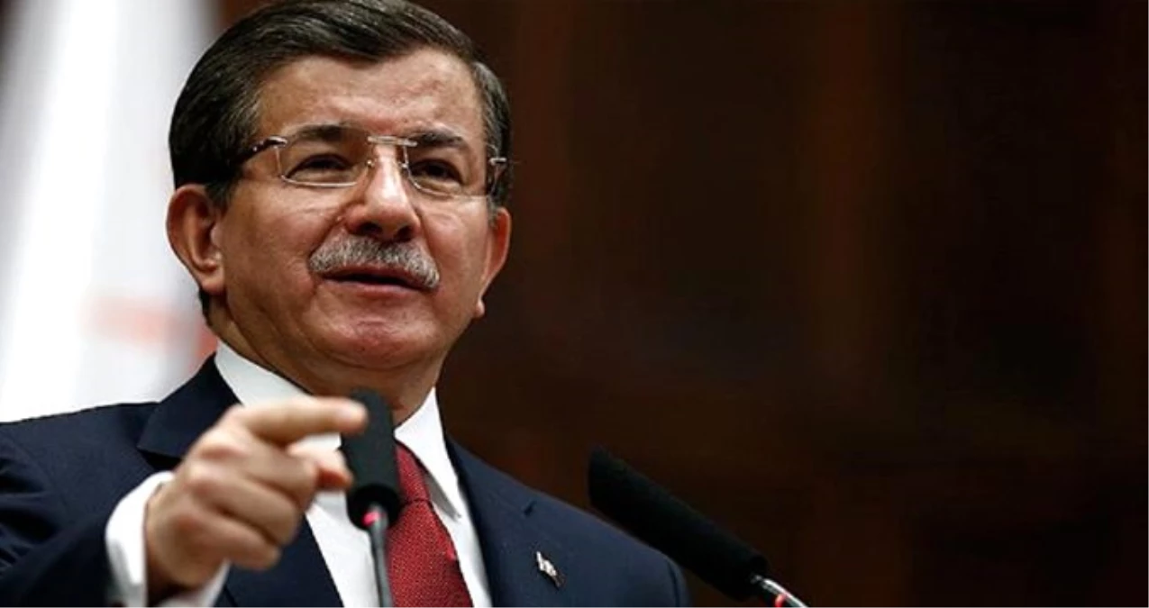 Davutoğlu\'ndan AK Parti\'ye sert eleştiri: Kendi kendini tasfiye ediyor