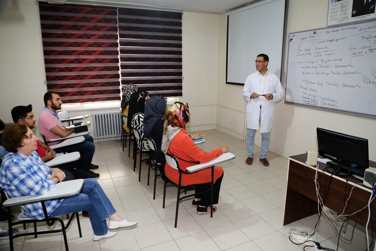 Elazığ Belediyesi\'nden girişimci adaylara destek