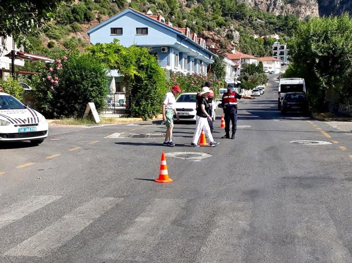 Jandarma\'dan \'Yayaların geçiş üstünlüğü\' denetim