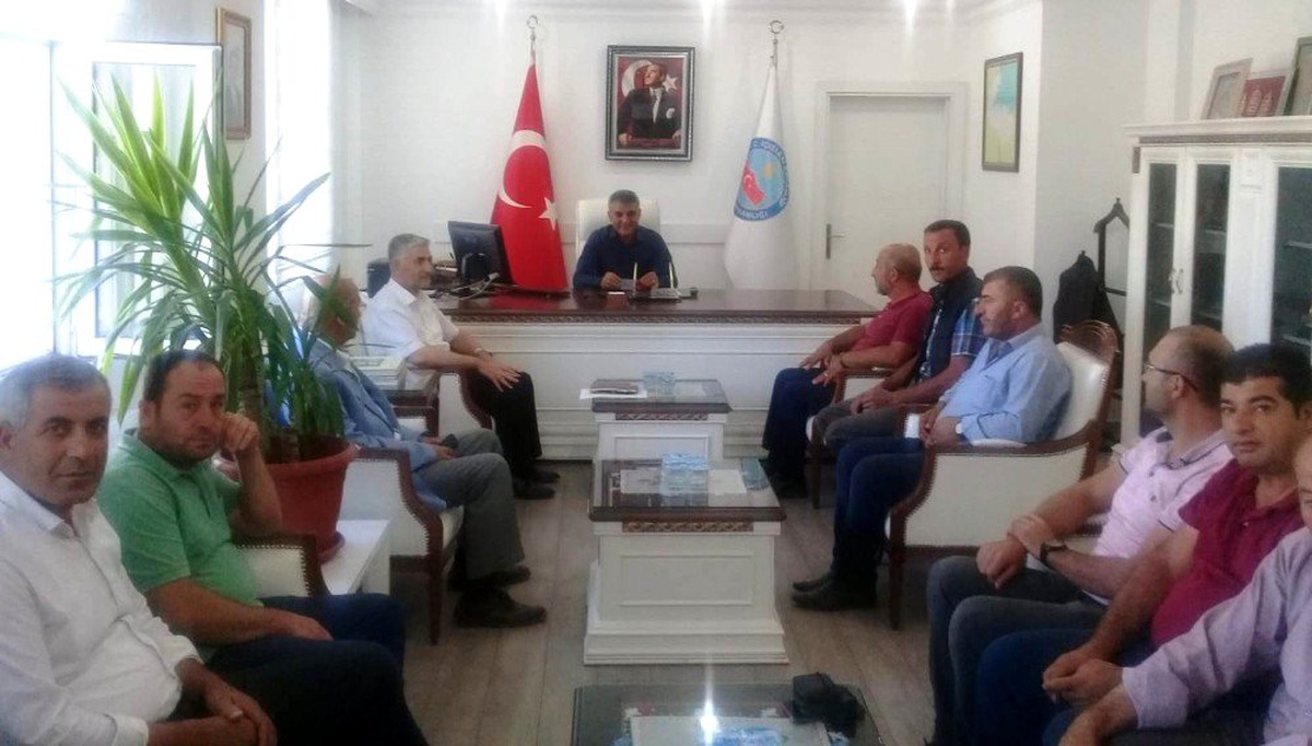 Mahalle muhtarlarından Kaymakam Özkan\'a ziyaret