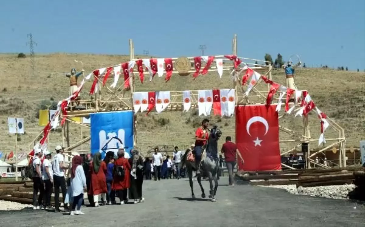 Malazgirt zaferi\'nin 948\'inci yılı nedeniyle düzenlenen ahlat-avrasya kültür şenlikleri başladı