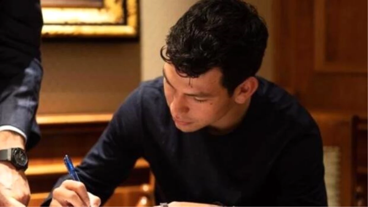 Napoli, Hirving Lozano\'yu transfer etti