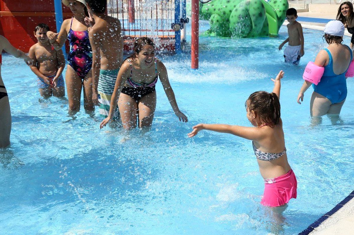 Sevginin ülkesi ve dili olmadığını gösterdiler