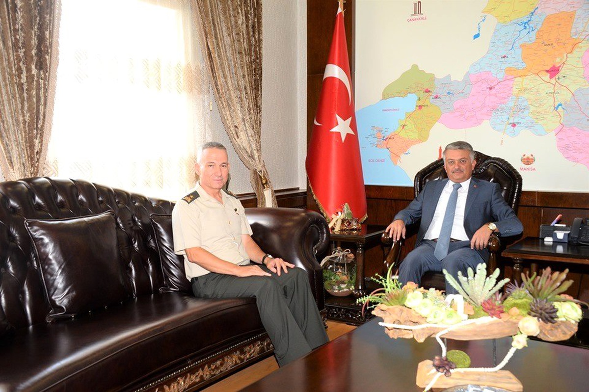 Tuğgeneral Yaralı\'dan Vali Yazıcı\'ya veda ziyareti