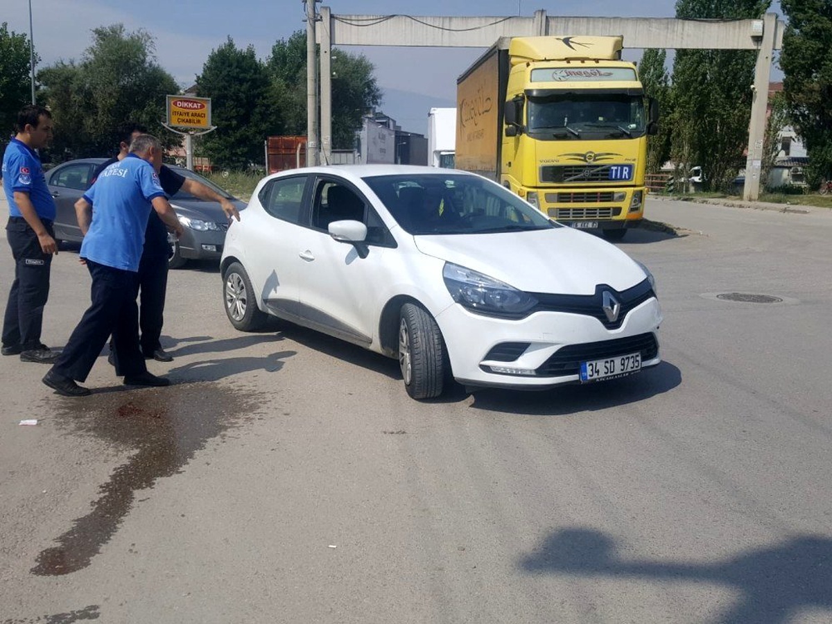 Yayaya çarpan kadın sürücü göz yaşlarına boğuldu