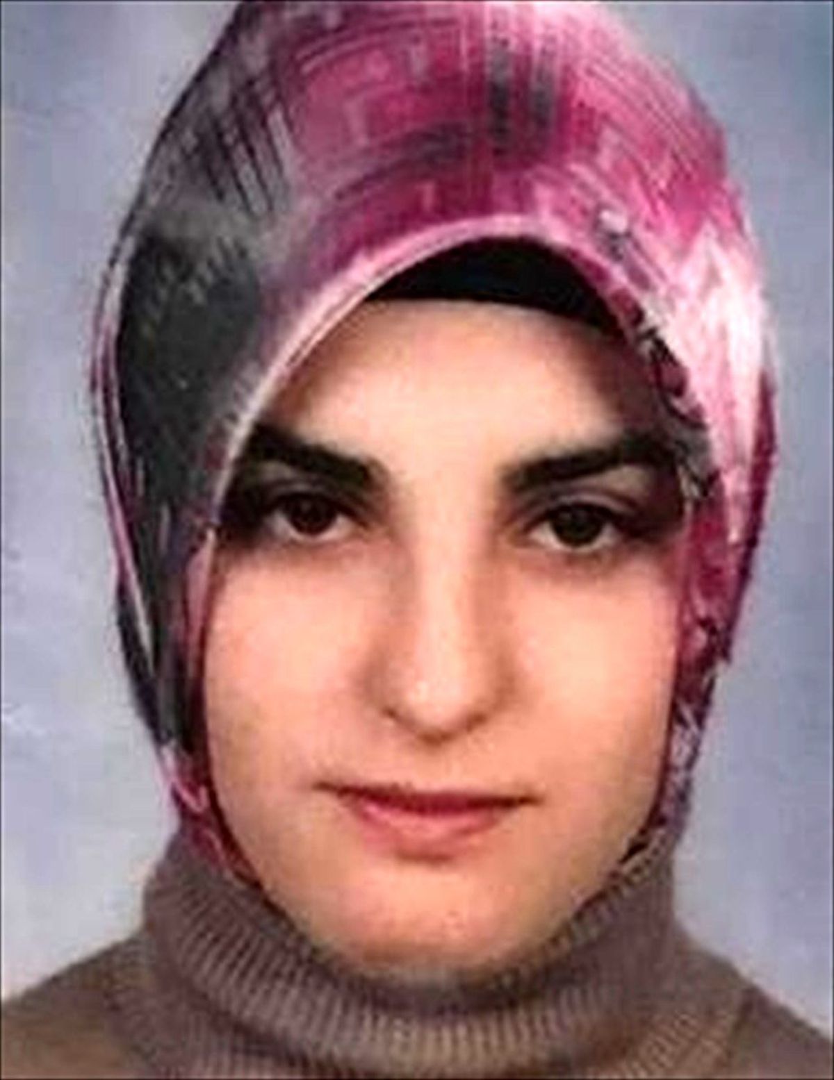 Ardahan\'da bir kadın silahla vurulmuş halde ölü bulundu