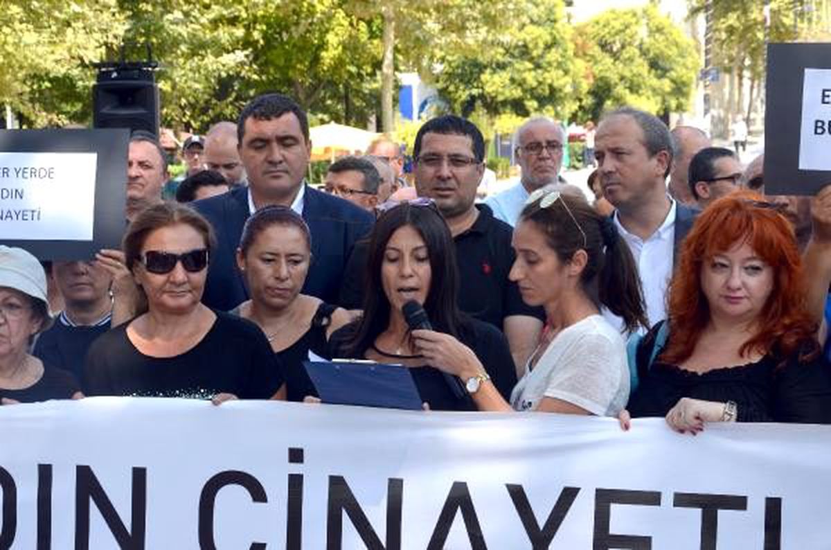 Avcılar\'da kadın cinayeti protestosu