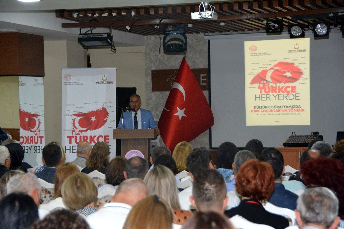 Balkanlardaki Türk çocukları için Türkçe Öğreten Eğiticilerin Eğitimi