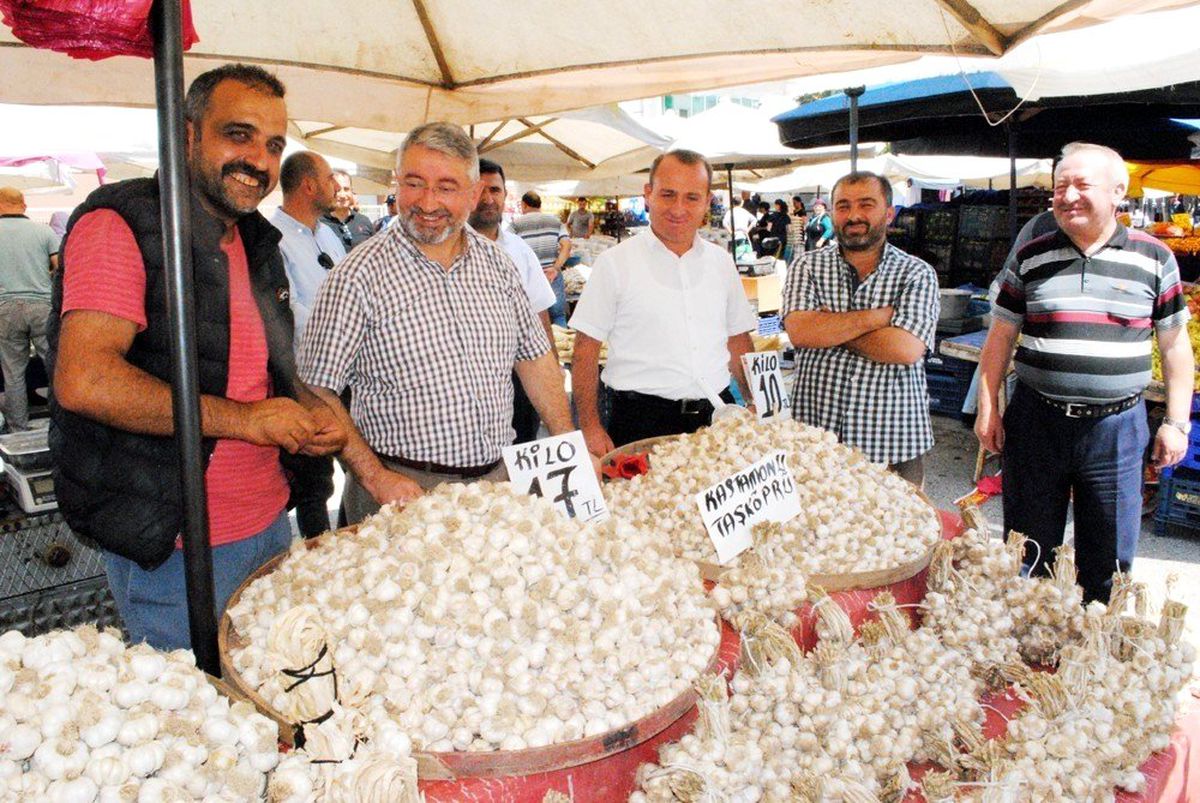 Başgan Aşgın\'dan pazar gezisi