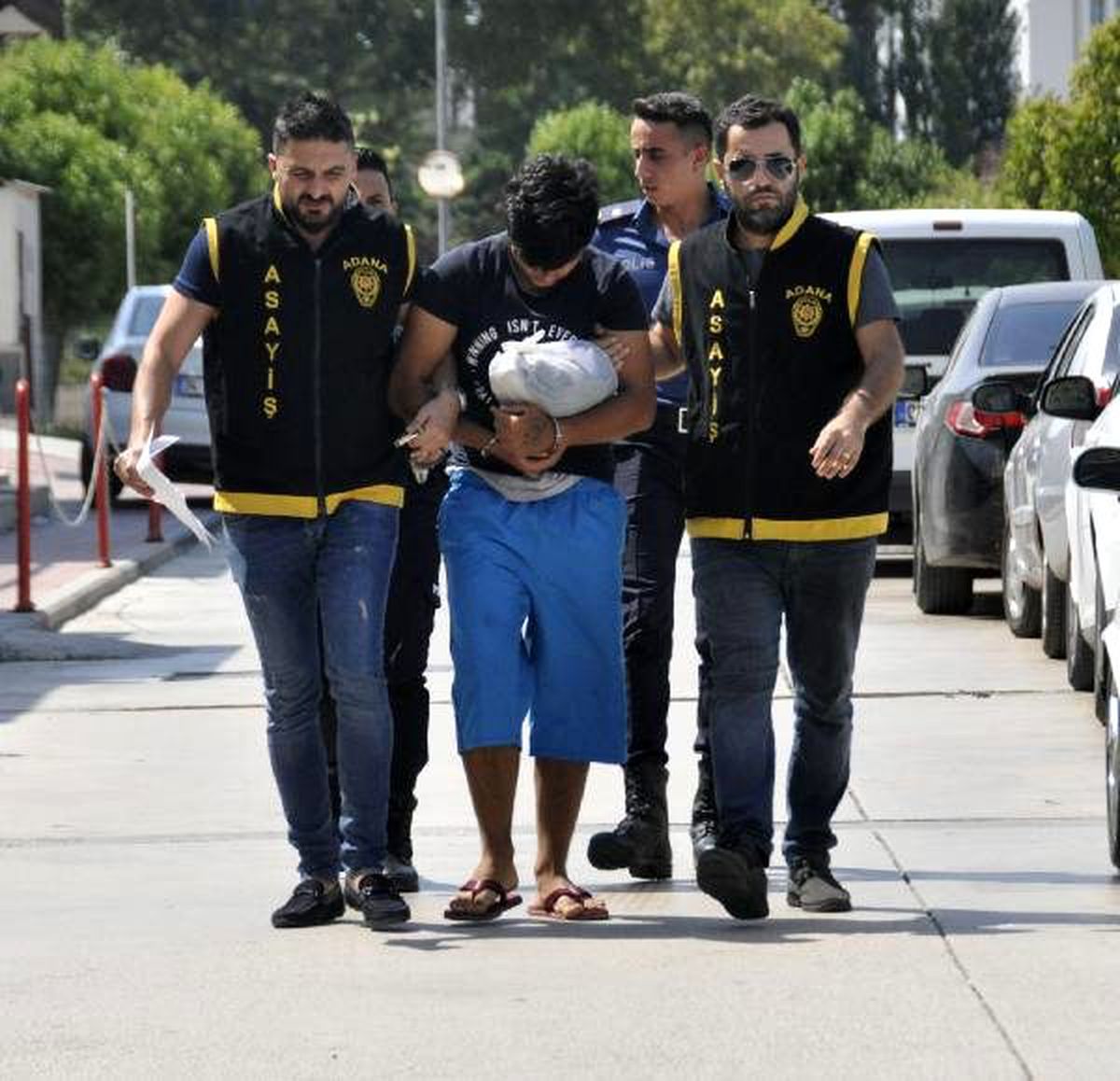 Bisiklet hırsızını elindeki dövmesi ele verdi