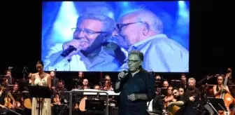 Bodrum'da konser veren zülfü livaneli: kadına şiddet, salgın hastalık gibi