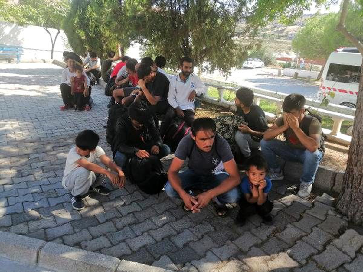 Çanakkale\'de 33 kaçak göçmen yakalandı