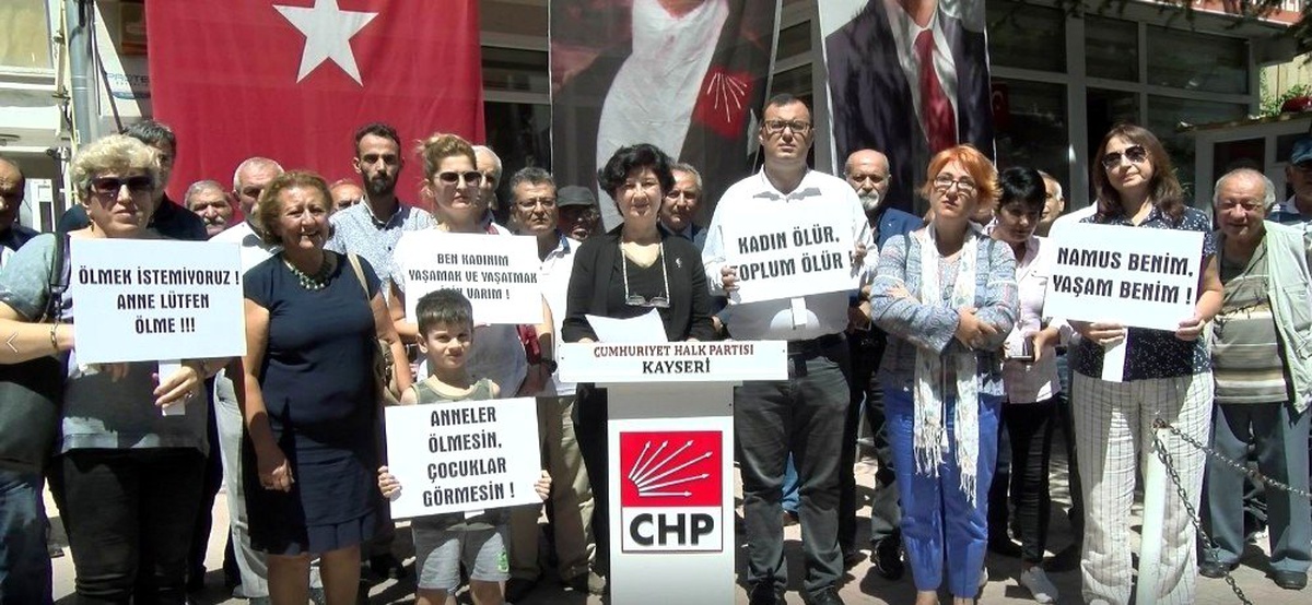 CHP\' Kadın Kollarından kadın cinayetlerine tepki