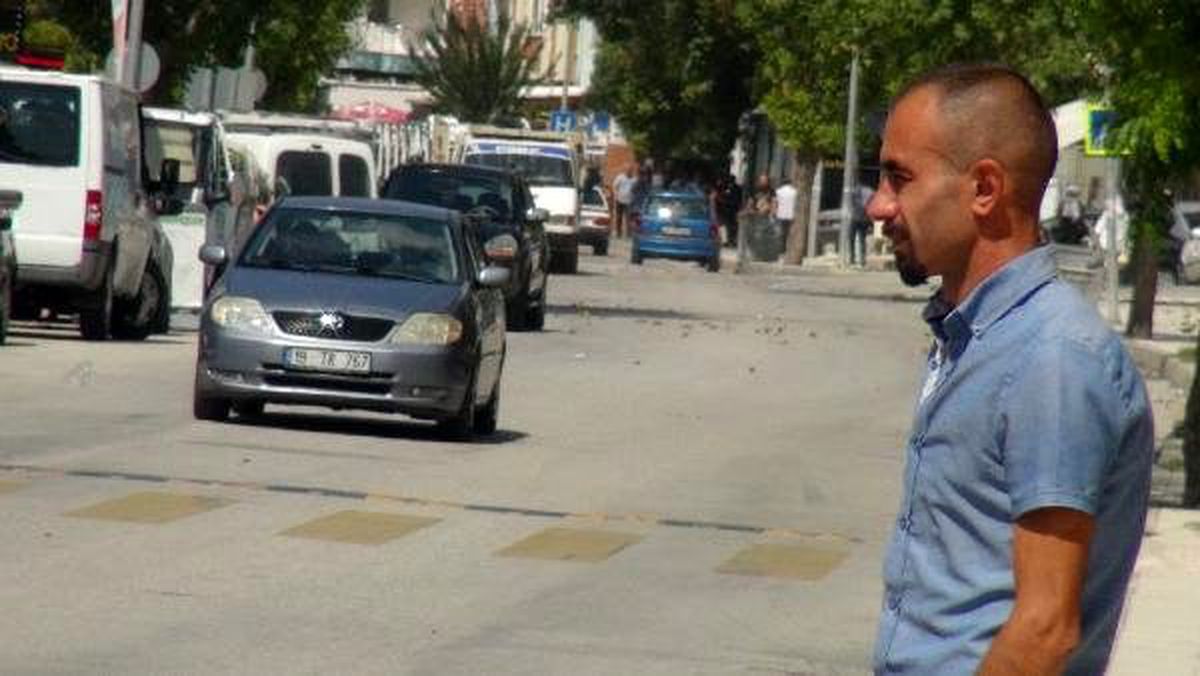 Çocuklarının ölümüne neden olan otobüs sürücüsünün serbest kalmasına tepki