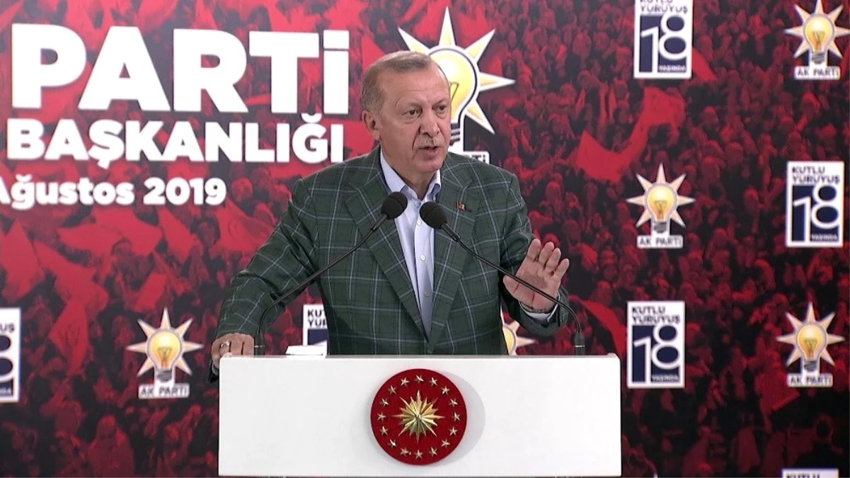 Cumhurbaşkanı Erdoğan: "Pençe-1, Pençe-2, Pençe-3 harekatında bunları biz kovalıyoruz onlar kaçıyor"