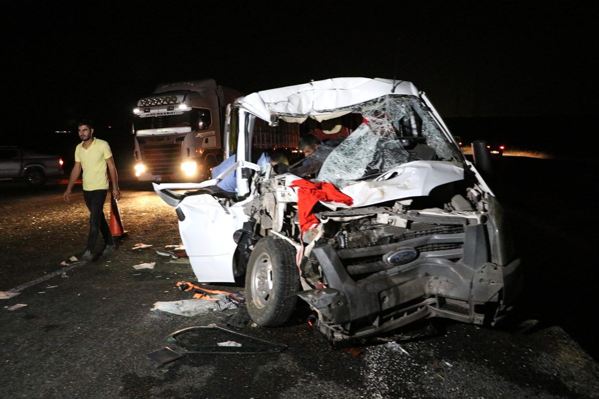 Diyarbakır\'da trafik kazası: 8 yaralı