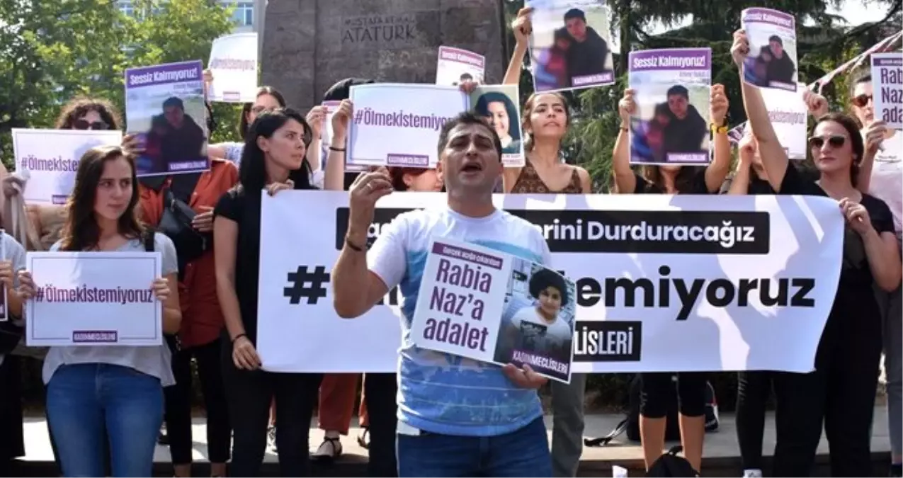 Emine Bulut cinayeti protestosuna Rabia Naz Vatan\'ın babası da katıldı