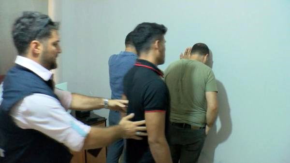 Esenyurt\'ta yasa dışı bahis baskını (1)