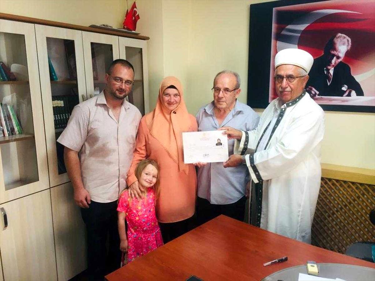Fransız Sandrine Müslümanlığı seçti