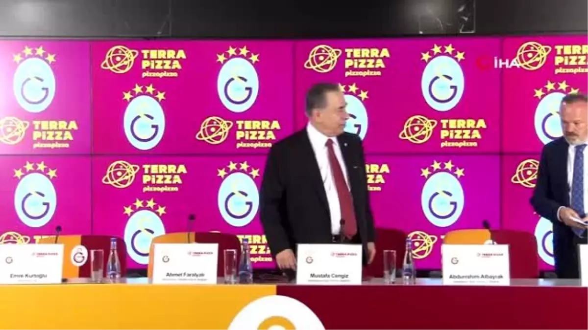 Galatasaray\'ın yeni göğüs sponsoru Terra Pizza