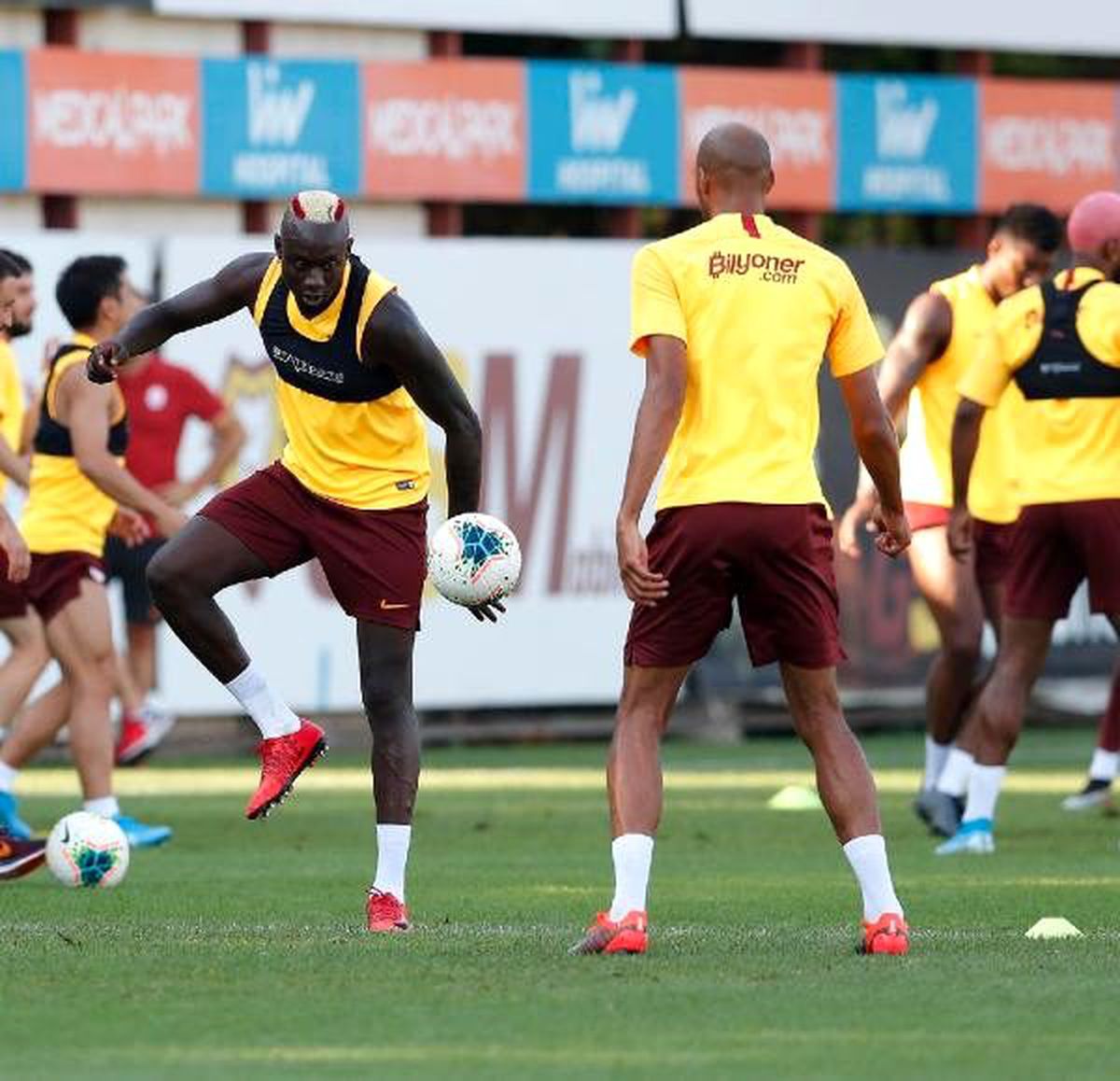 Galatasaray, konyaspor maçı hazırlıklarını tamamladı