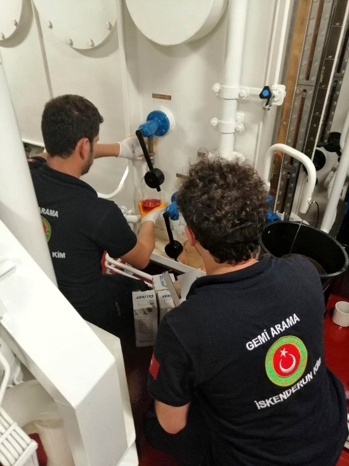 İskenderun\'da 63,3 ton kaçak akaryakıt ele geçirildi