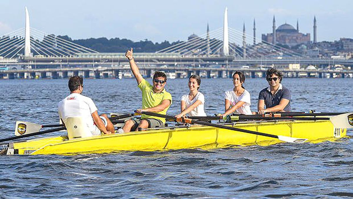 İstanbul\'u dinliyorum, ellerimde kürekler...