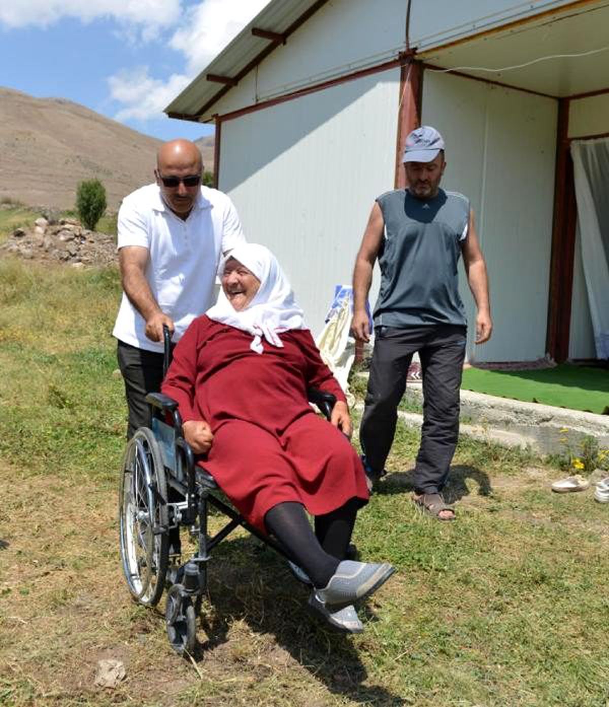 Şadiye ninenin 60 yıllık hayali gerçek oldu