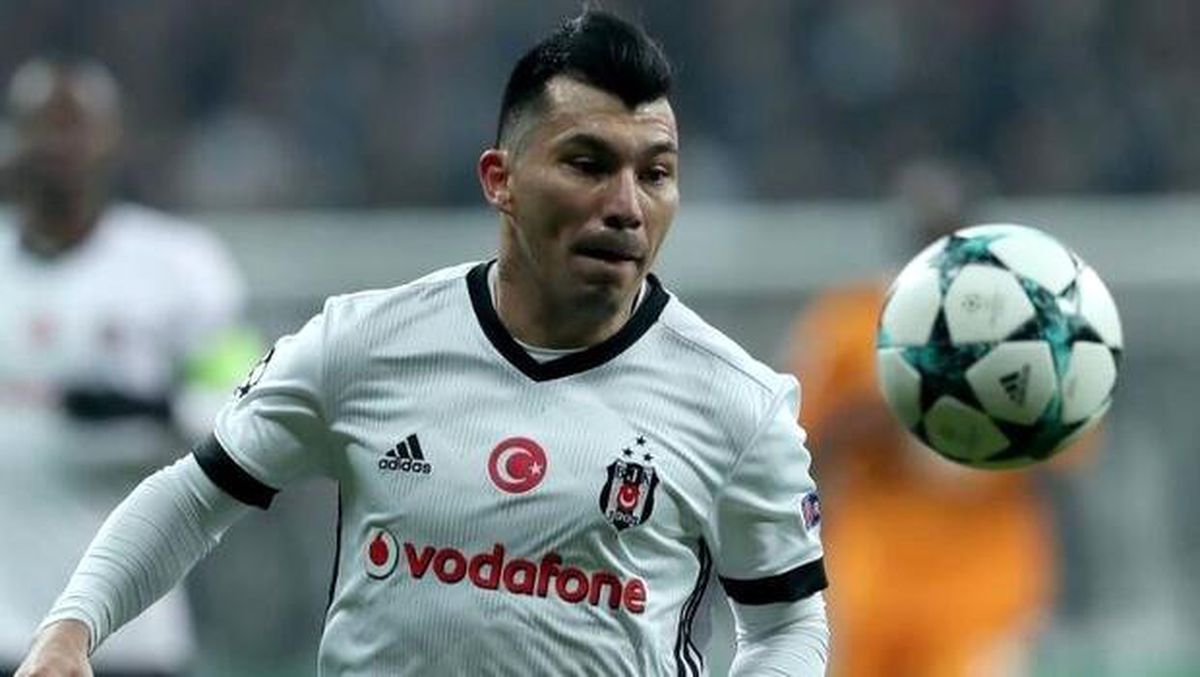 Transfer görüşmesi başladı! Gary Medel...