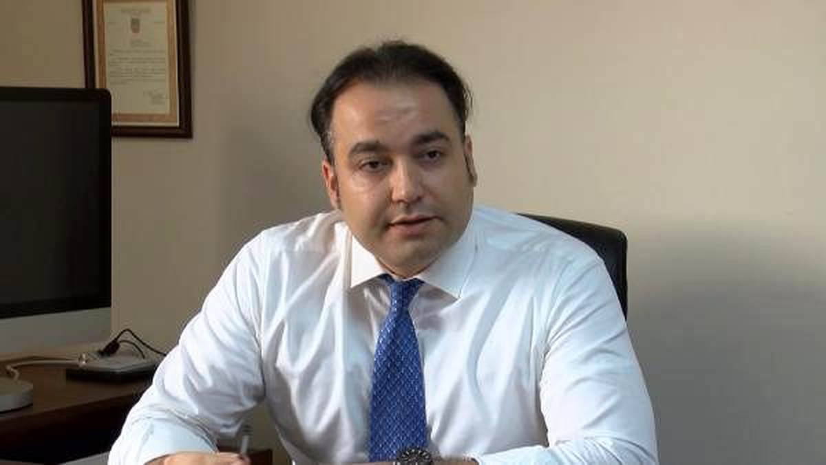 Yasa dışı bahis oynayanlara para, oynatanlara hapis cezası
