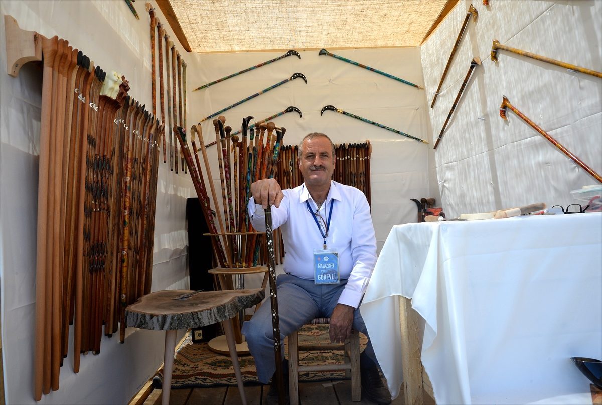 "Altın eller" Ahlat\'ta hünerlerini sergiledi