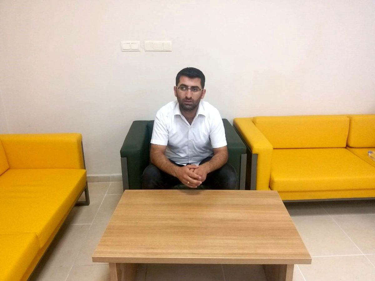 Darp edilmişti, zanlıyı görme engellilere baston alması şartı ile affetti