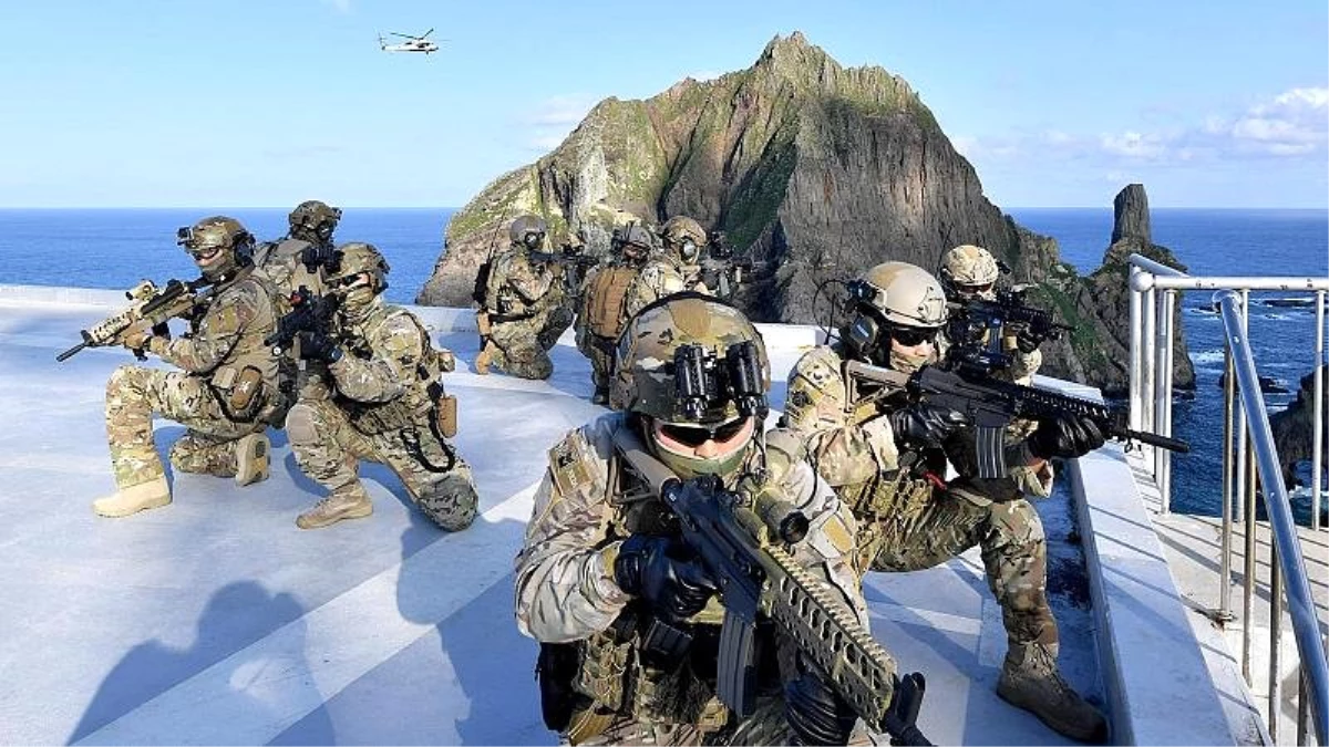 Güney Kore\'den ihtilaflı adalarda askeri tatbikat