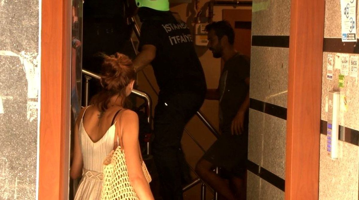 (Özel) İstanbul\'da intihar girişimi ekipleri alarma geçirdi
