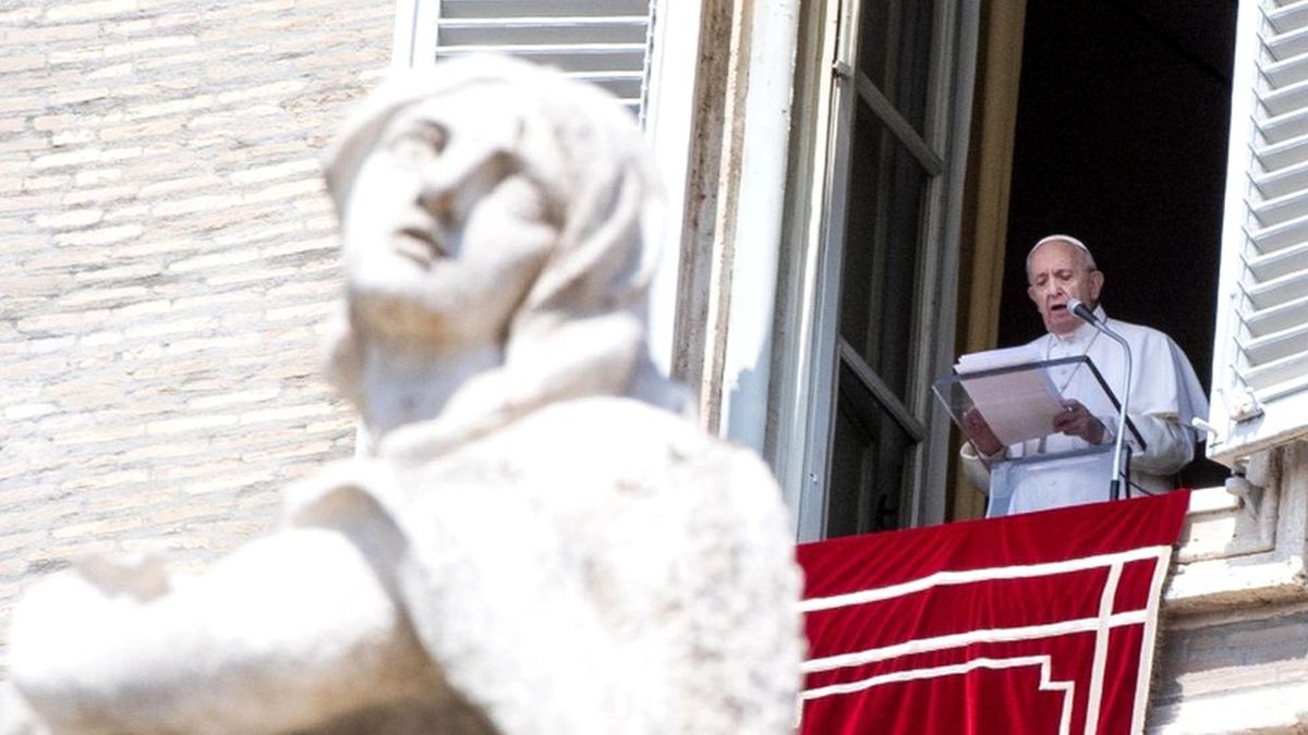 Papa Francesco\'dan \'gezegen için hayati önem taşıyan\' Amazonlar için dua
