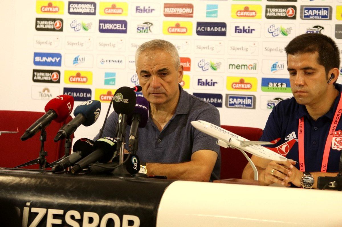 Rıza Çalımbay: "Ligde bir maç kaybettik ama koskoca bir lig var"