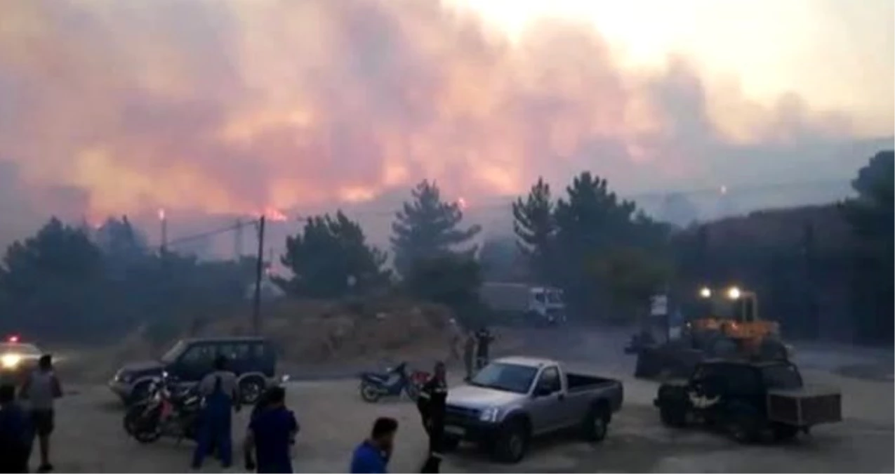 Yunanistan\'da korkutan yangın! 5 otel boşaltıldı