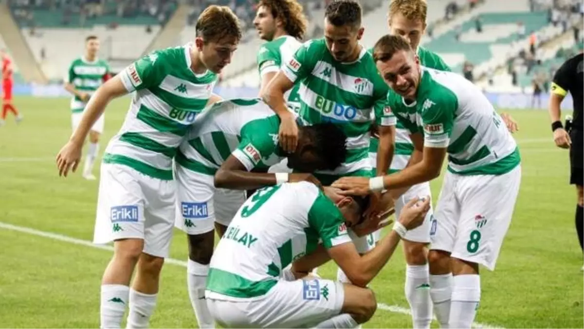 Bursaspor\'un yüzü gençleriyle gülüyor