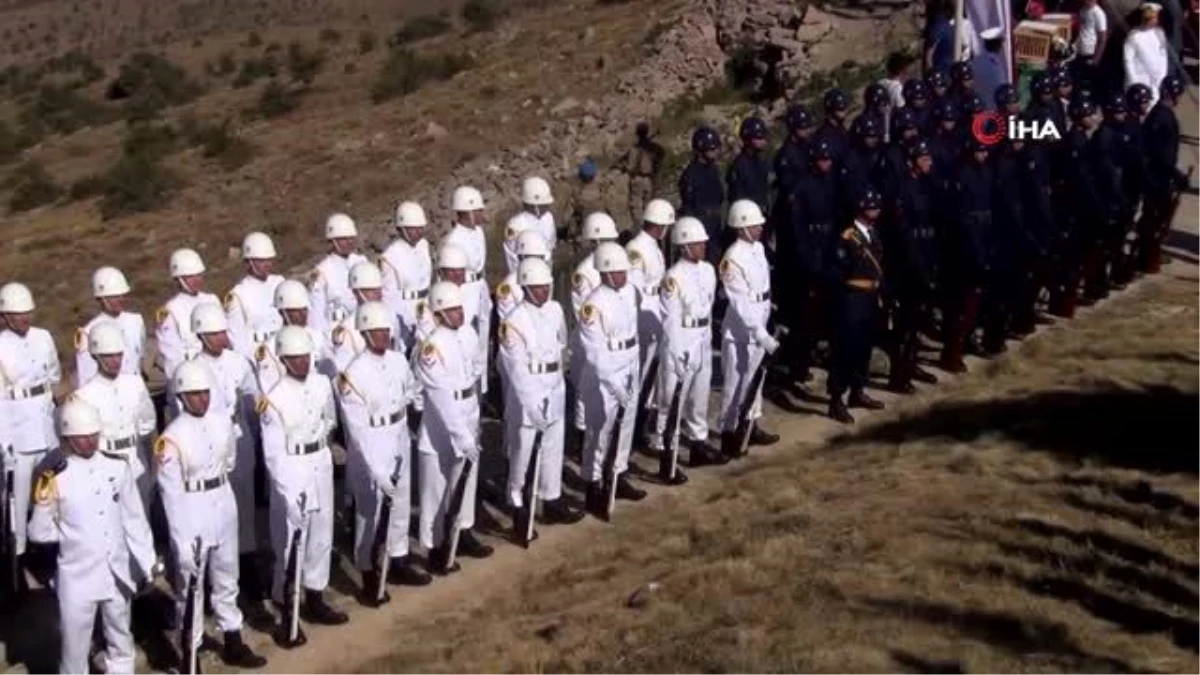 Büyük Taarruz\'un 97. yıl dönümünde Kocatepe\'de tören