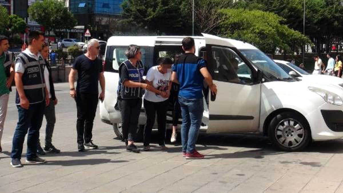 Güngören\'de kocasını öldüren kadın adliyeye girişte gözyaşlarını tutamadı