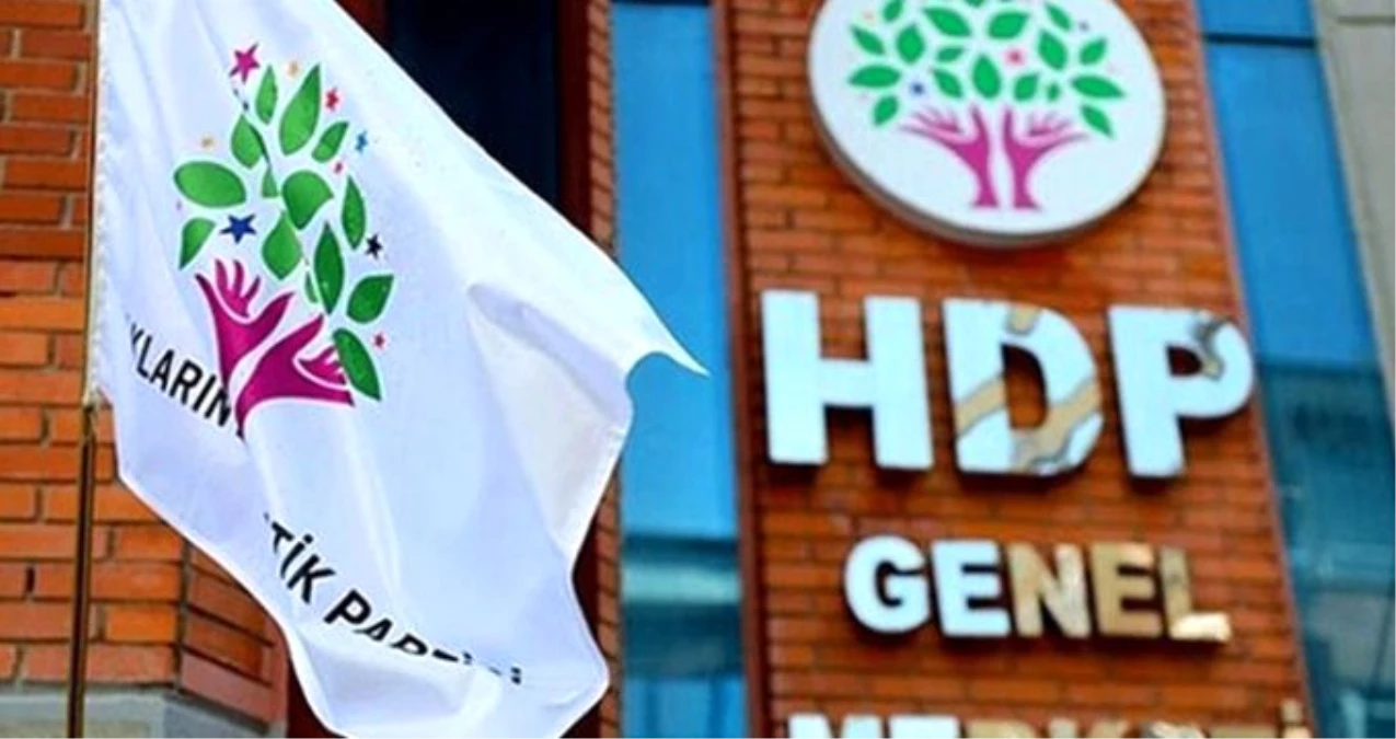 Kayyumun ardından Bakanlık, HDP\'li 8 belediye meclis üyesini görevden aldı