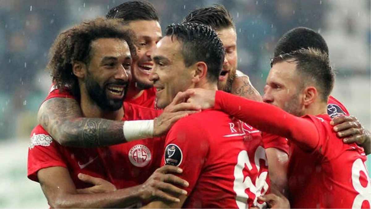 Mevlüt Erdinç adım adım Galatasaray\'a! Transfer...