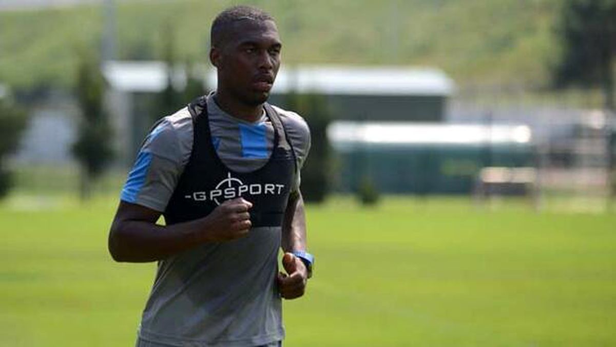 Trabzonspor\'da yeni transfer Sturridge ilk antrenmanına çıktı