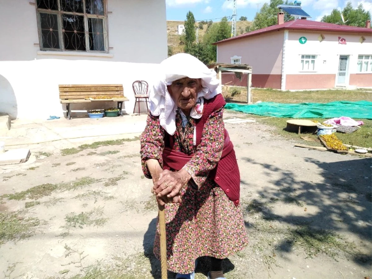 105 yaşında bastonuyla halay çeken Sabayi nine konuştu