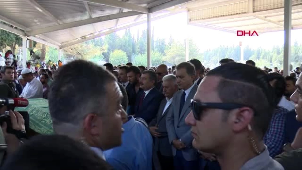 Ak partili sarıeroğlu\'nun babası son yolculuğuna uğurlandı