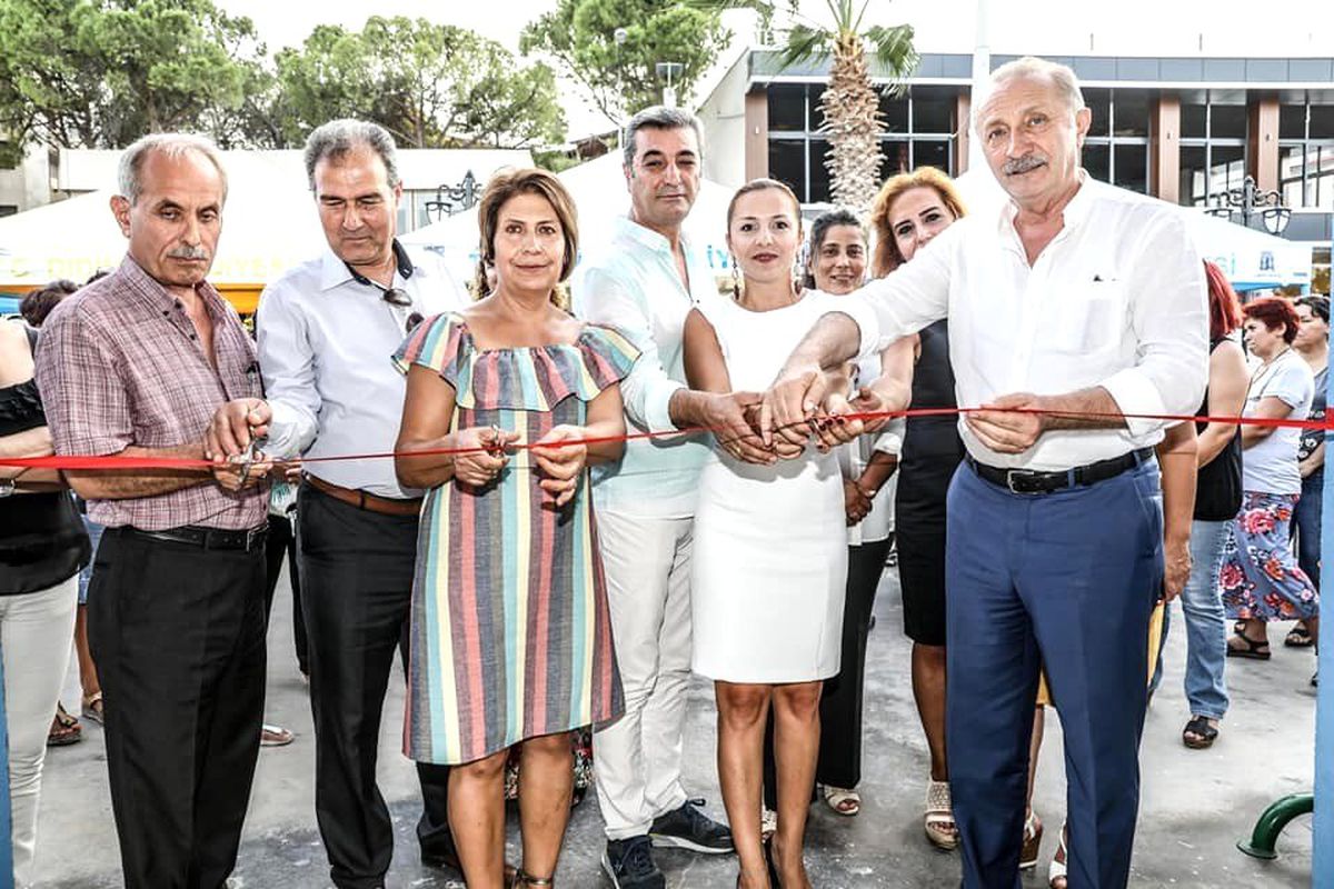 Başkan Atabay, resim sergisinin açılışını gerçekleştirdi