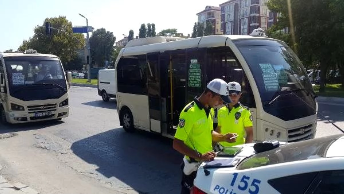 İstanbul\'da kurallara uymayan minibüsçülere ceza yağdı