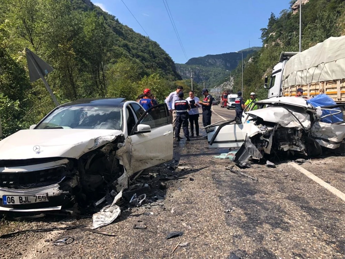 Karabük\'te feci kaza: 2 ölü, 7 yaralı